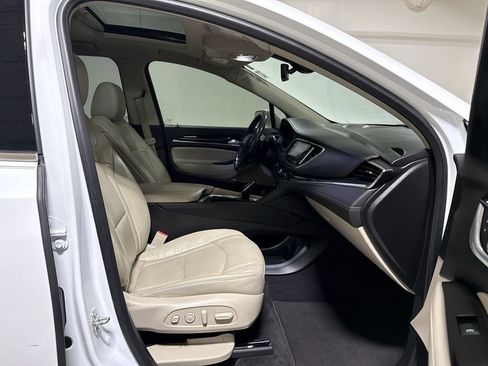 Used 2020 Buick Enclave Premium w/ Sun and Sites Package AWD/4WD image 23