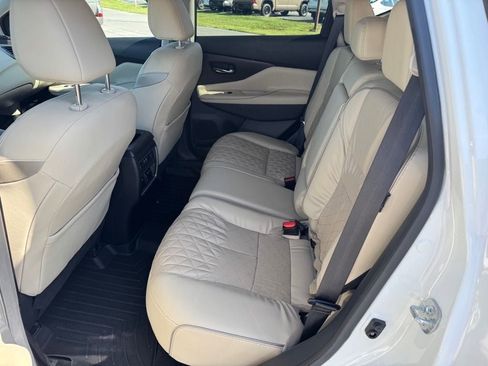 Used 2020 Nissan Murano Platinum image 10