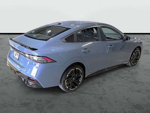 New 2026 Nissan Sentra SR FWD image 4
