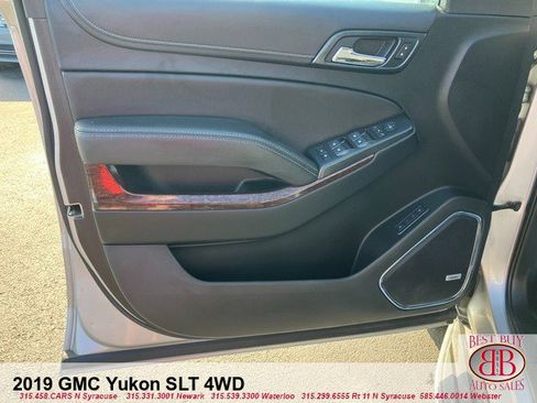 Used 2019 GMC Yukon SLT w/ Open Road Package AWD/4WD image 9