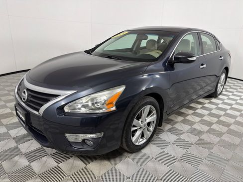 Used 2015 Nissan Altima 2.5 SL w/ Technology Package image 9