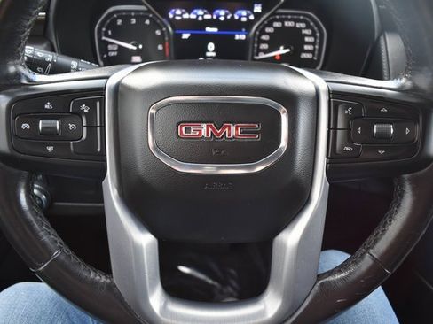 Used 2021 GMC Yukon XL SLE image 18