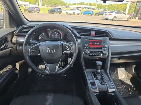 Used 2018 Honda Civic Sport image 13