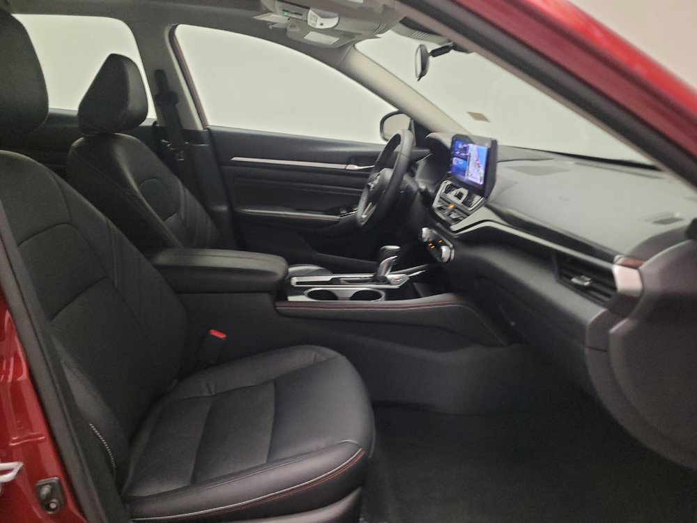 Used 2023 Nissan Altima 2.5 SR w/ SR Premium Package FWD image 21