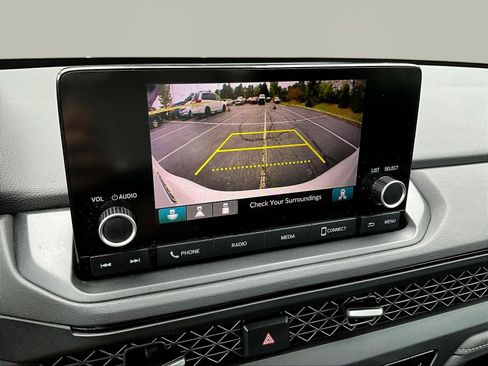 Used 2023 Honda Accord EX image 13