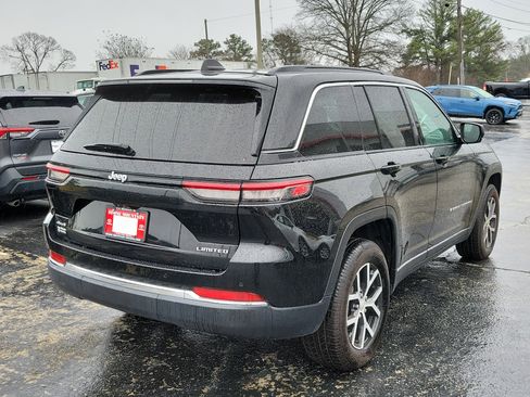 Used 2024 Jeep Grand Cherokee Limited image 6