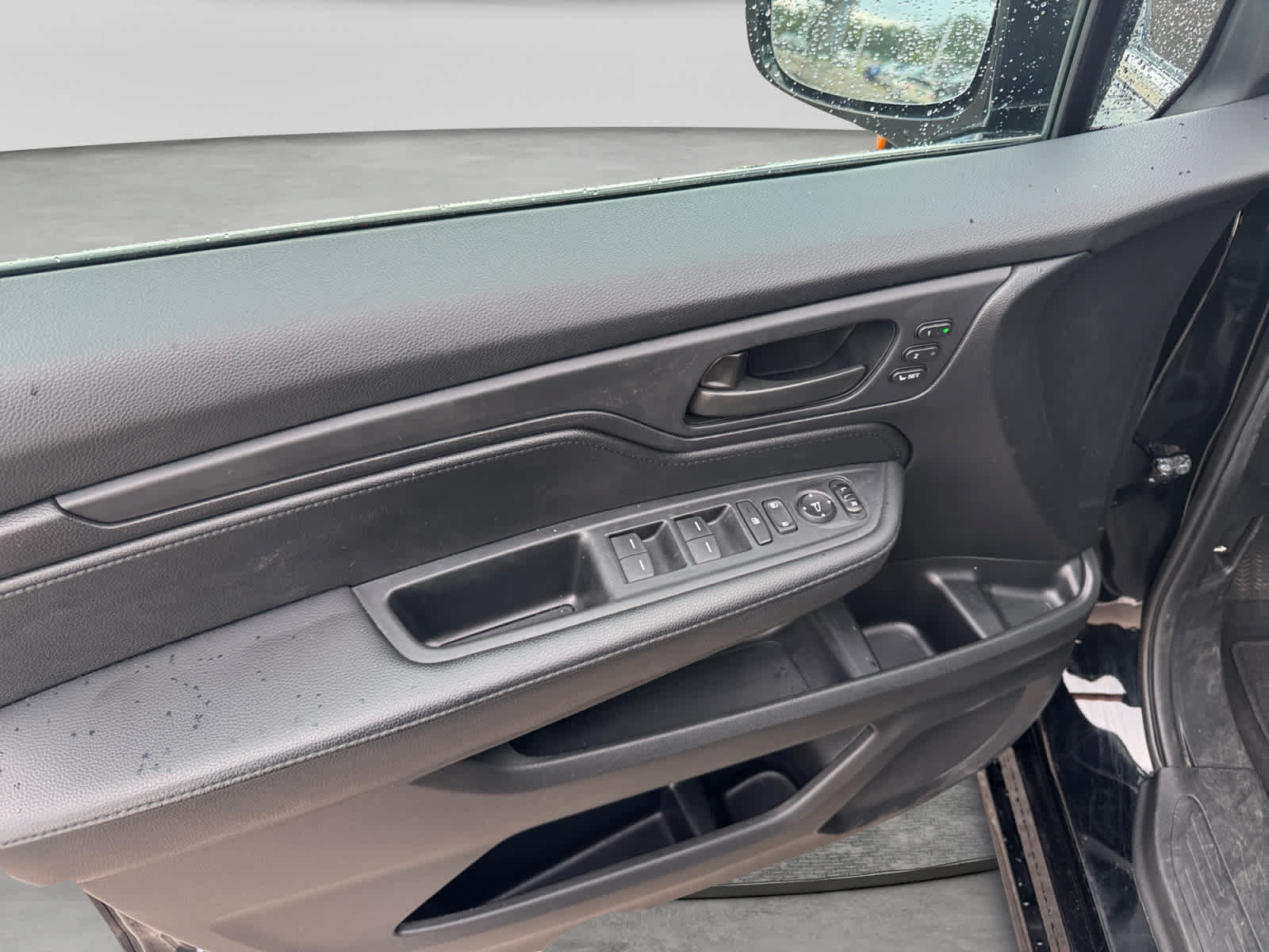 Used 2025 Honda Odyssey Sport-L image 10