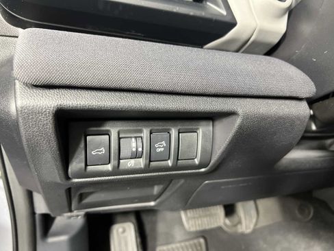 Used 2024 Subaru Outback Premium AWD/4WD image 33