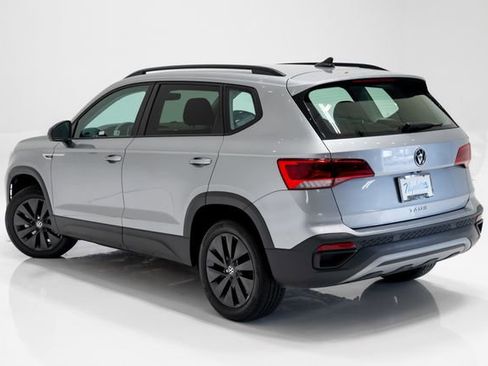 Used 2024 Volkswagen Taos S FWD image 29