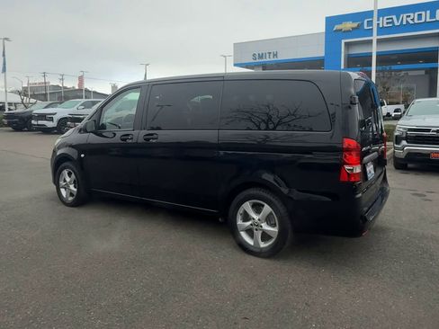 Used 2019 Mercedes-Benz Metris Passenger image 5