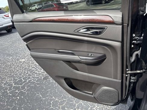 Used 2016 Cadillac SRX Performance w/ Driver Awareness Package image 13