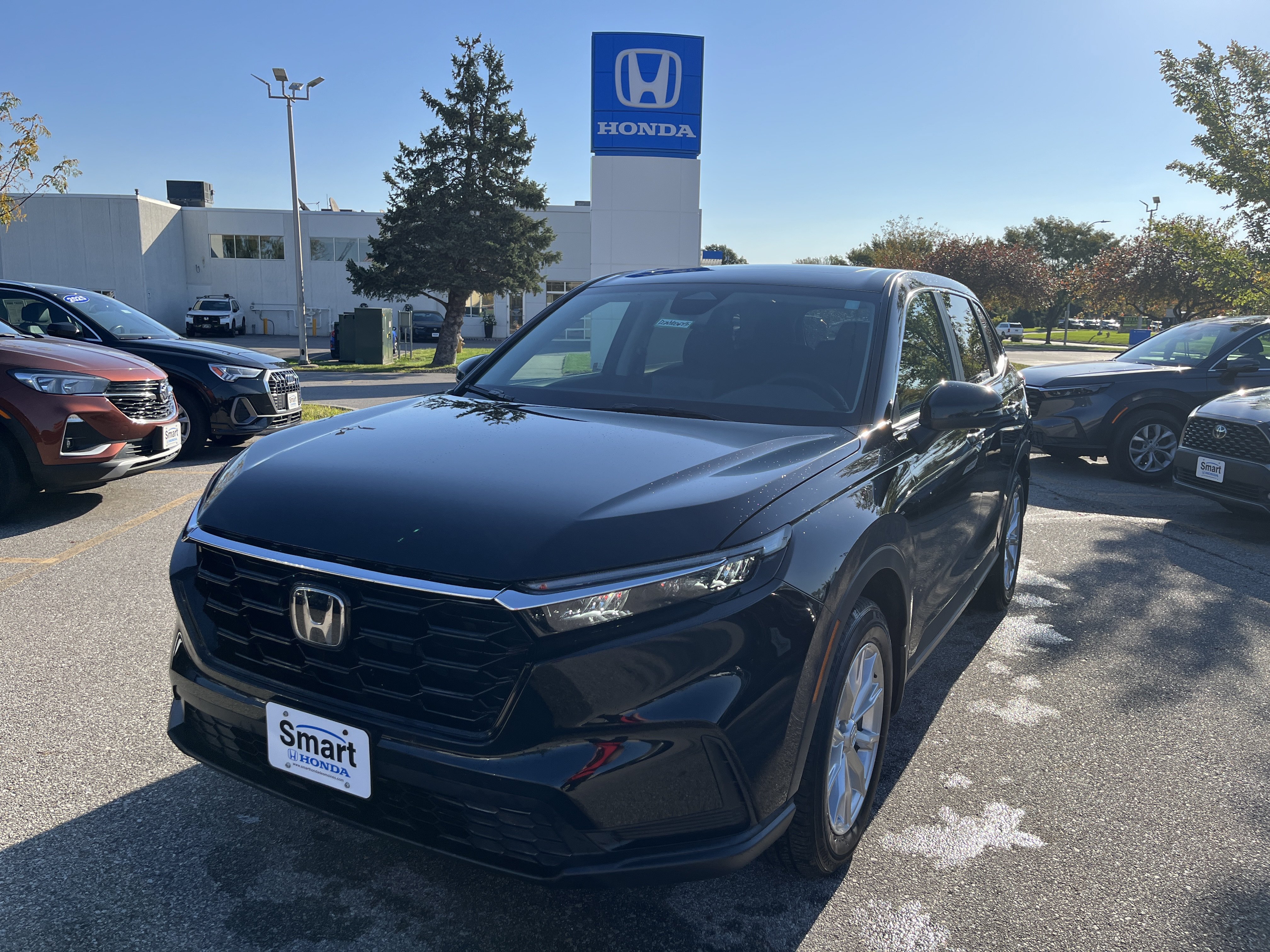 Used 2024 Honda CR-V EX image 1