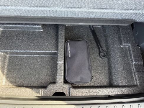Used 2025 Hyundai Tucson SEL AWD/4WD image 28