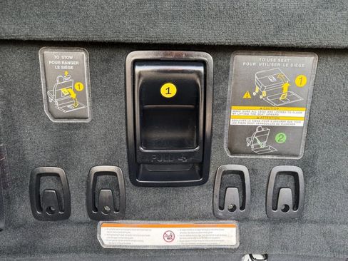 Used 2017 Toyota Sienna SE Premium image 23