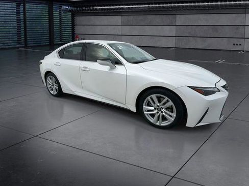 Certified 2023 Lexus IS 300 w/ Comfort Package image 2