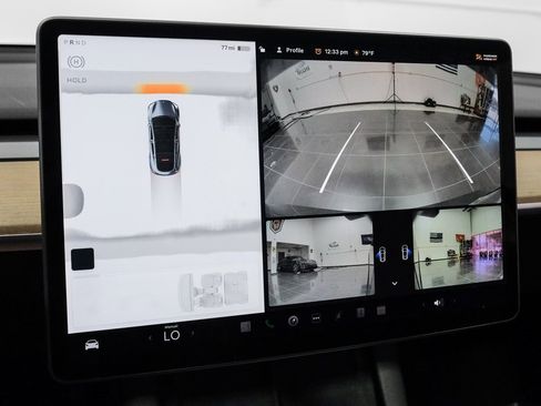 Used 2022 Tesla Model Y Long Range image 28