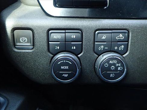 Used 2023 Chevrolet Silverado 1500 High Country w/ High Country Premium Package image 26