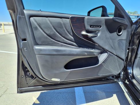 Used 2018 Lexus LS 500 AWD w/ Interior Upgrade Package image 21