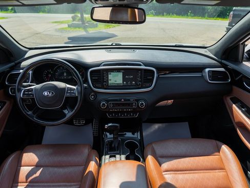 Used 2019 Kia Sorento SX AWD/4WD image 24