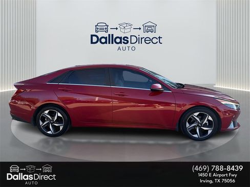 Used 2022 Hyundai Elantra Limited w/ Cargo Package image 5