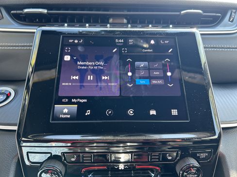 New 2026 Jeep Grand Cherokee Laredo X RWD image 24