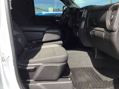 Used 2025 Chevrolet Silverado 2500 Custom w/ Custom Convenience Package AWD/4WD image 6