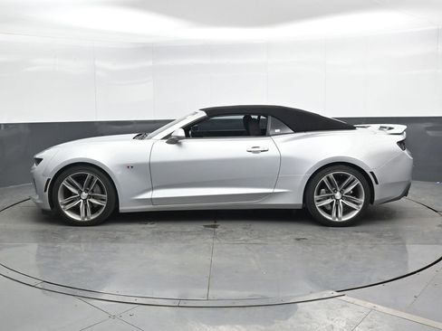 Used 2018 Chevrolet Camaro LT w/ RS Package image 9