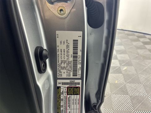 Used 2025 Toyota Tundra Limited image 39