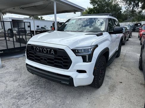 Used 2025 Toyota Sequoia TRD Pro AWD/4WD image 10