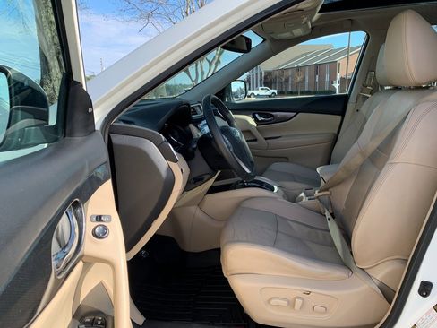 Used 2016 Nissan Rogue SL w/ SL Premium Package image 27