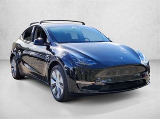 Used 2023 Tesla Model Y Long Range video 2