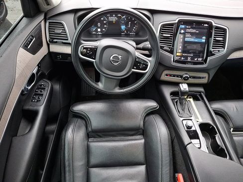Used 2022 Volvo XC90 T6 Inscription w/ Climate Package AWD/4WD image 16