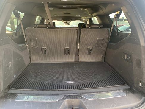 Used 2024 Cadillac Escalade ESV Luxury image 6