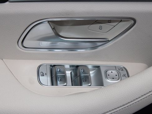 New 2026 Mercedes-Benz GLE 450 4MATIC image 13