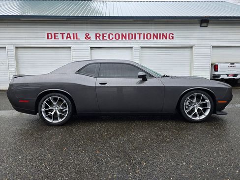 Used 2022 Dodge Challenger GT image 2