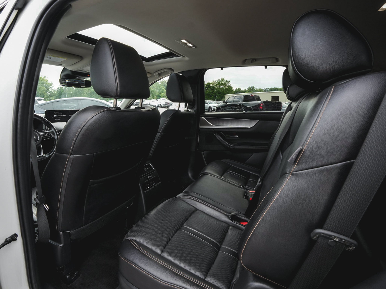 Used 2024 MAZDA CX-90 Plug-In Hybrid w/ Preferred AWD/4WD image 35