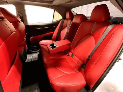 Used 2019 Toyota Camry XSE image 26