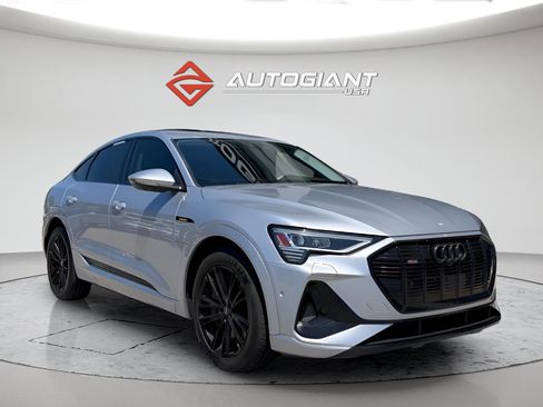 Used 2021 Audi e-tron Premium Plus w/ Premium Plus Package AWD/4WD image 18
