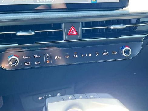 New 2025 Kia EV6 Light image 16