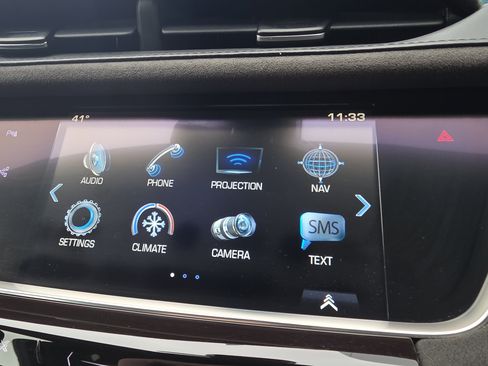 Used 2018 Cadillac XT5 Platinum w/ Driver Assist Package image 28