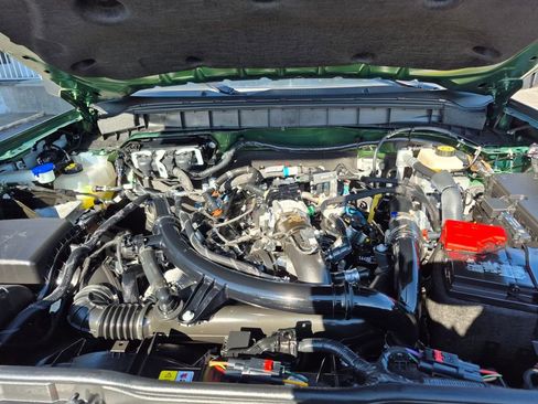 Used 2024 Ford Bronco Badlands image 14