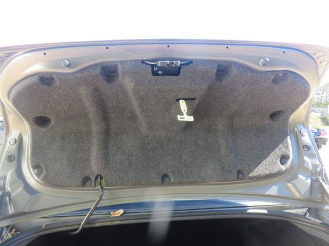 Used 2010 Ford Focus SE FWD image 21