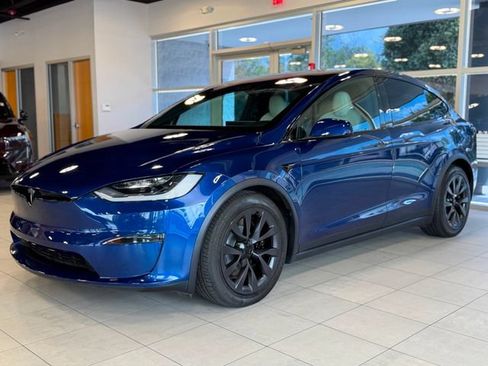 Used 2023 Tesla Model X AWD/4WD image 5