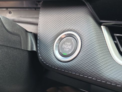 New 2026 Chevrolet Equinox LT w/ Safety and Technology Package FWD image 36