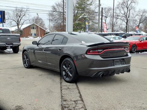 Used 2023 Dodge Charger SXT w/ Blacktop Package image 5