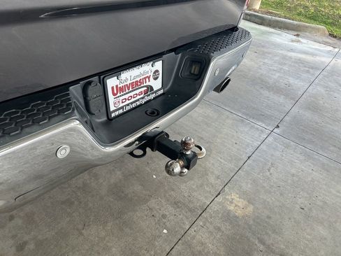 Used 2018 RAM 1500 Laramie w/ Convenience Group image 19