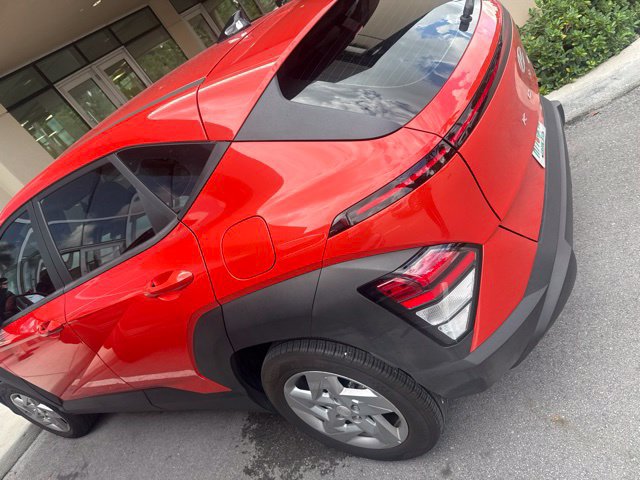 Used 2025 Hyundai Kona SE FWD image 9