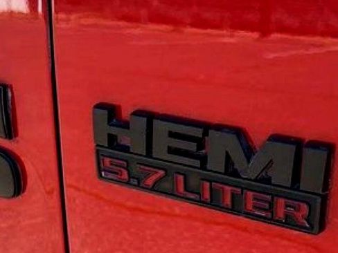 Used 2017 RAM 1500 Express image 18