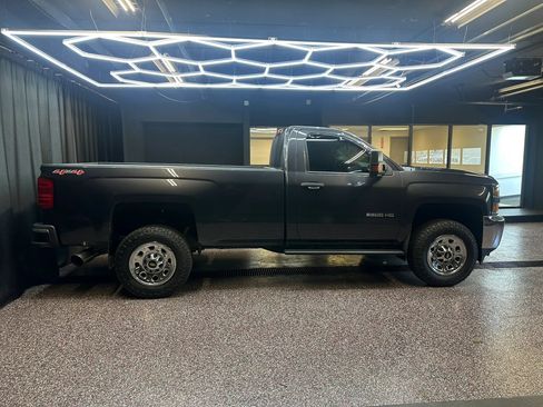 Used 2016 Chevrolet Silverado 2500 W/T w/ WT Convenience Package AWD/4WD image 8