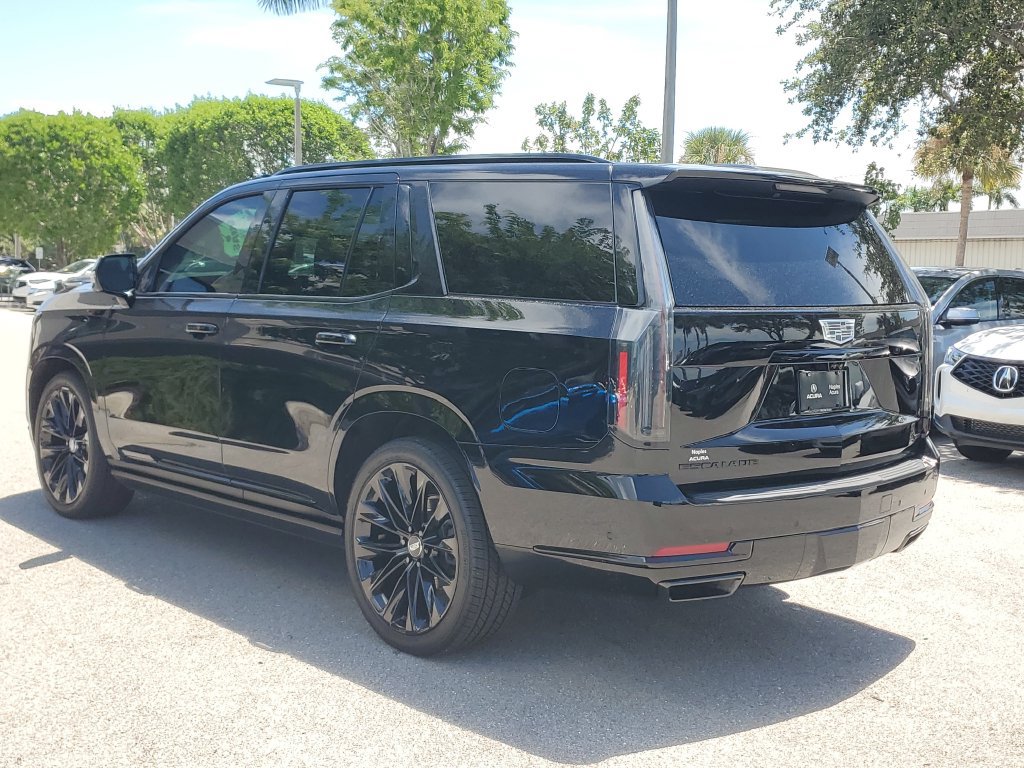 Used 2025 Cadillac Escalade Sport Platinum AWD/4WD image 6